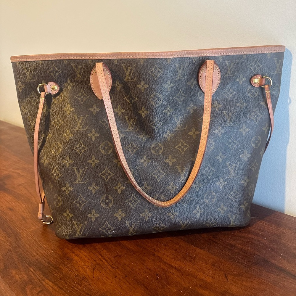 Louis Vuitton Neverfull MM Monogram